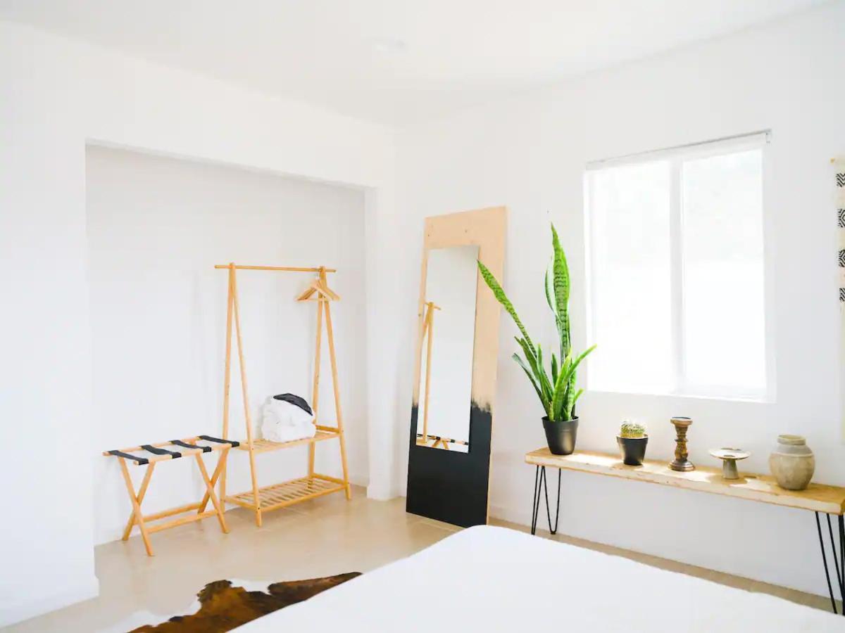 The Zen - Outdoor Shower, Gas Fireplace, Walkable To Shops & Restaurants ジョシュア・ツリー エクステリア 写真