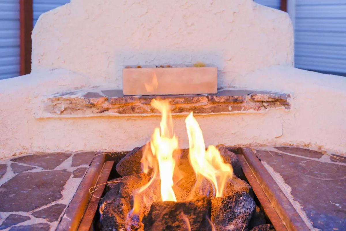 The Zen - Outdoor Shower, Gas Fireplace, Walkable To Shops & Restaurants ジョシュア・ツリー エクステリア 写真